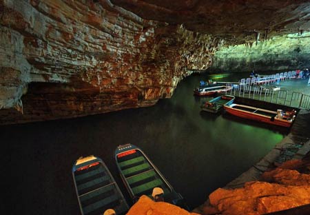 長沙出發(fā)到黃龍洞、張家界國家森林公園三日游